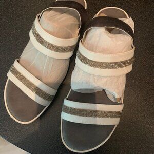 Women's White Sandal!